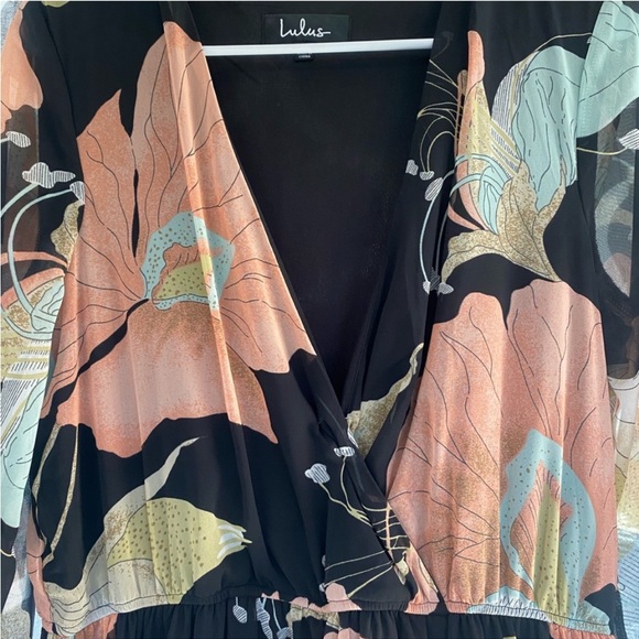 Lulu’s Floral maxi dress with slit - Picture 5 of 5